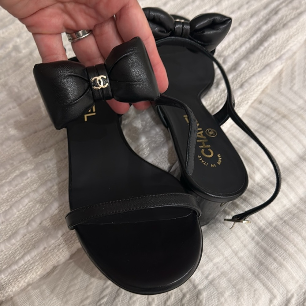 Chanel new bow sandals - Picture 13 of 17
